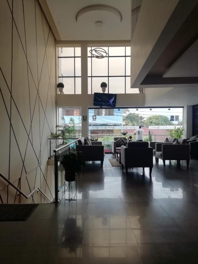 Murano Hotel Moyobamba Esterno foto
